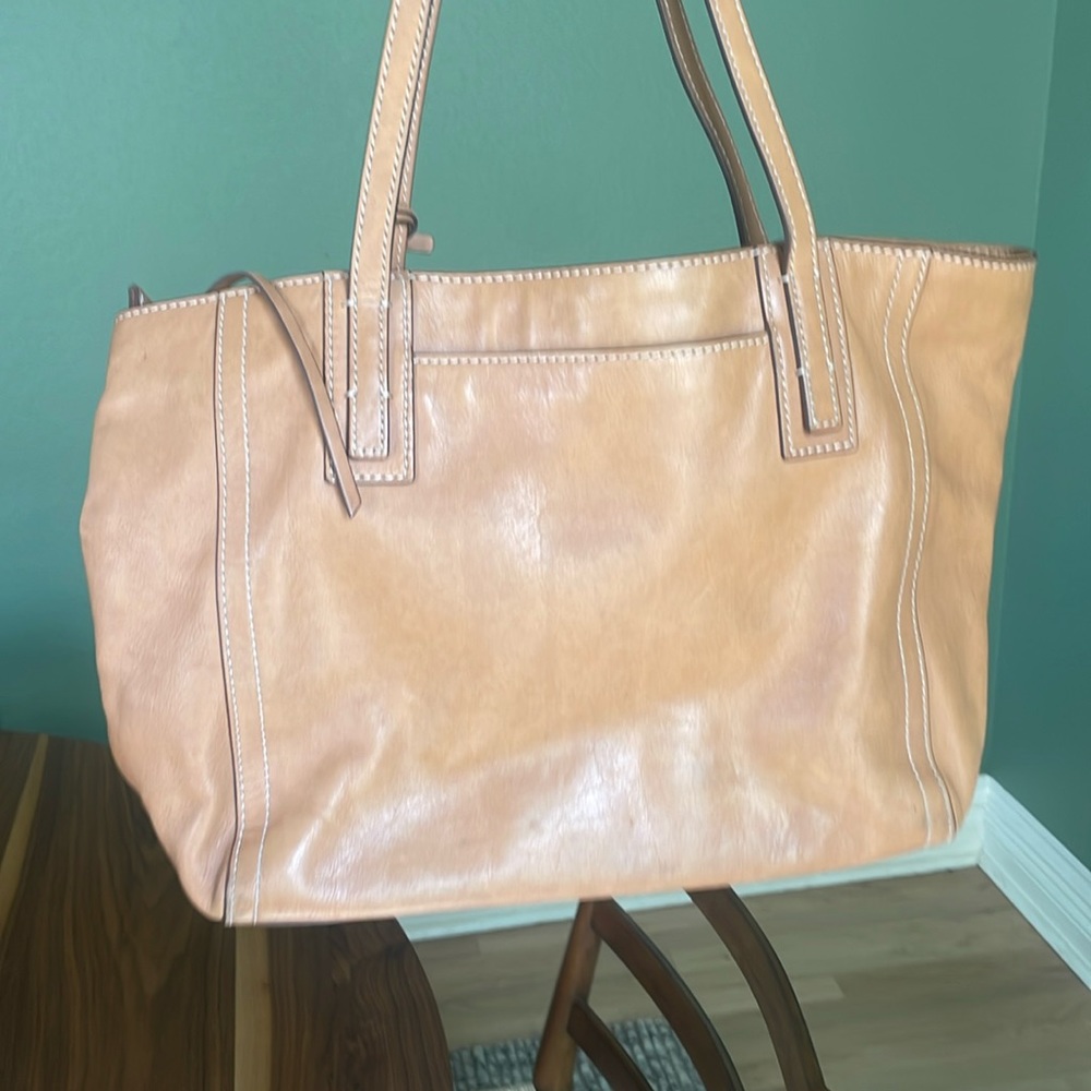 Fossil leather tote bag